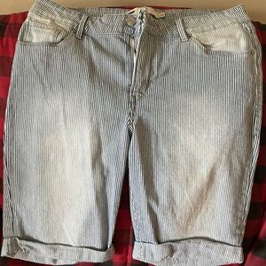 Ladies jean shorts.